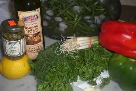 Салат из зелёной стрючковой фасоли: шаг 1