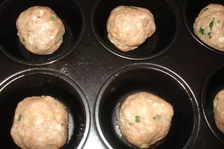 Мясные шарики в чашечках из теста: шаг 1