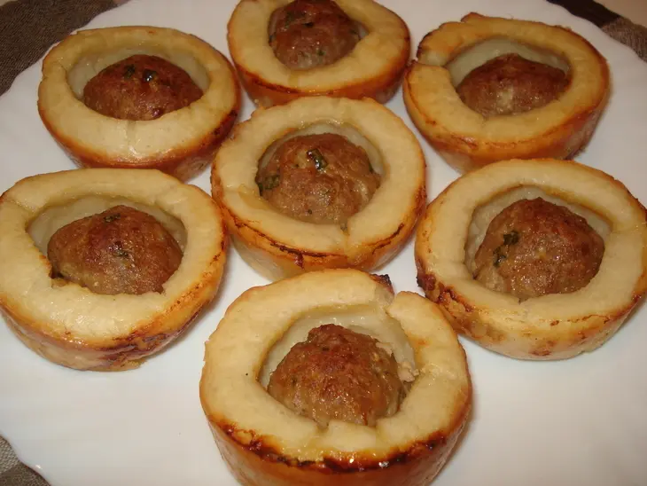 Мясные шарики в чашечках из теста: шаг 3