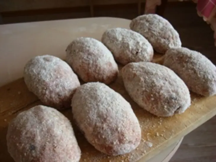 Зразы мясные с ореховой начинкой: шаг 5