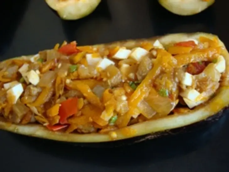 Баклажановые лодочки с морковкой: шаг 5