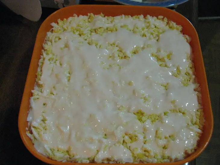 Салат "грибная поляна" с курицей: шаг 3
