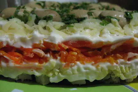 Салат "грибная поляна" с курицей: шаг 7
