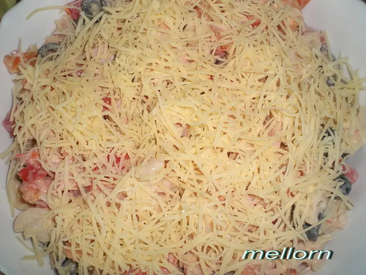 Салат по-итальянски с макаронами: шаг 8