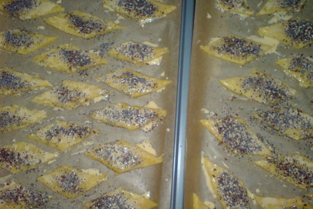 Печенье сырное с кунжутом,маком и льняными семечками: шаг 7