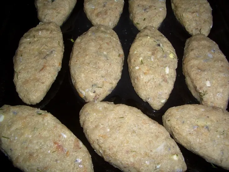 Рыбные зразы с копченым сыром: шаг 4