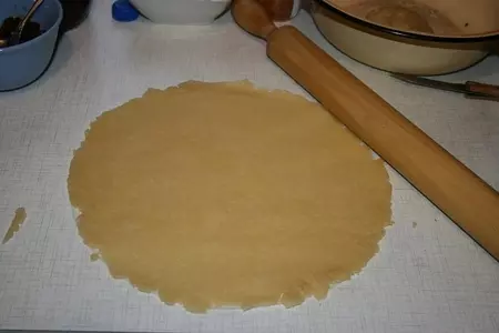 Пирог с яблочной начинкой: шаг 3