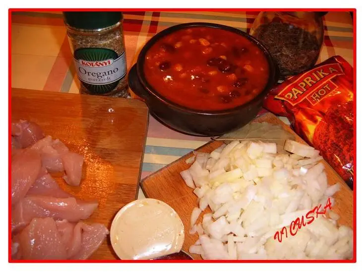 Огнеопасный чили с фасолью,  грудинкой и рисом.: шаг 3