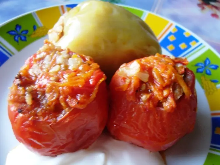 Помидоры и перец фаршированные мясом и рисом: шаг 6