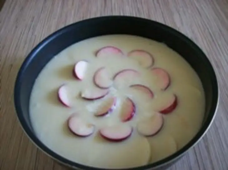 Двухслойный пирог с яблоками: шаг 5