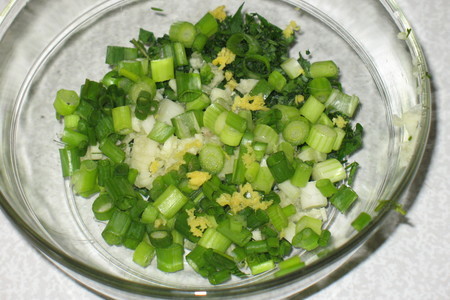 Картофельный салат с рыбкой и авокадо.: шаг 1