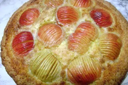 Яблочный  пирог  заливной: шаг 1