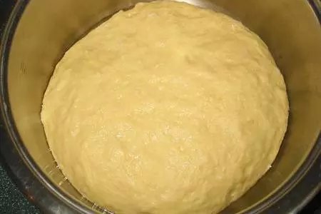 Булочки с яблоком из быстрого теста: шаг 1