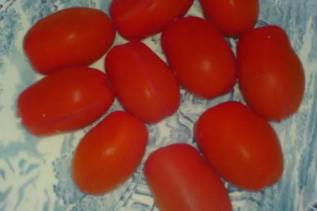 Закуска из картофельных оладий и маринованных помидорок и сыра: шаг 3