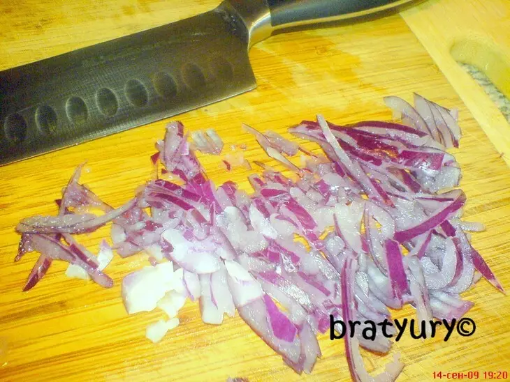 Сочный картофельный салат с двумя кулинарными хитростями: шаг 3