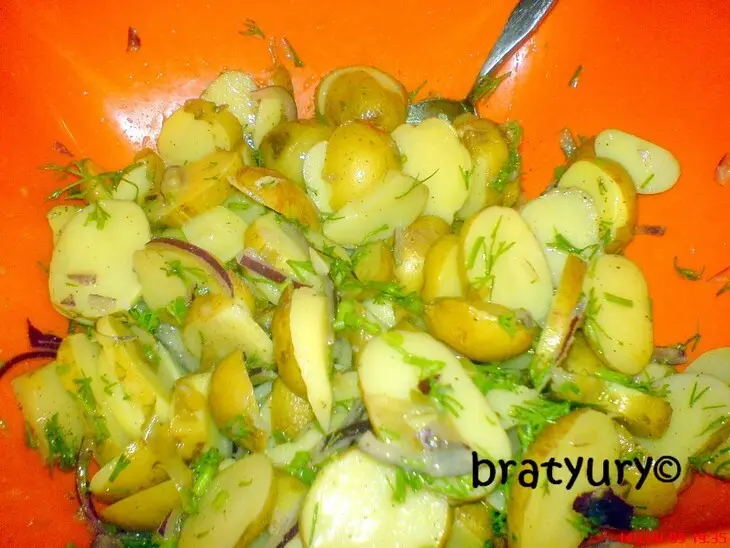 Сочный картофельный салат с двумя кулинарными хитростями: шаг 6