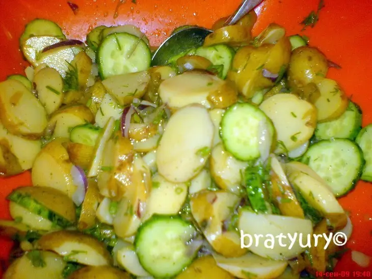 Сочный картофельный салат с двумя кулинарными хитростями: шаг 9