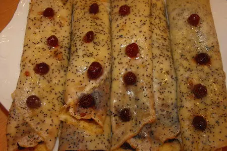 Маковые крепы с земляничным вареньем: шаг 7