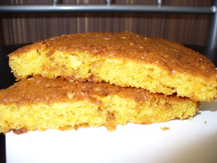 Тонкий морковный кекс с орешками: шаг 6