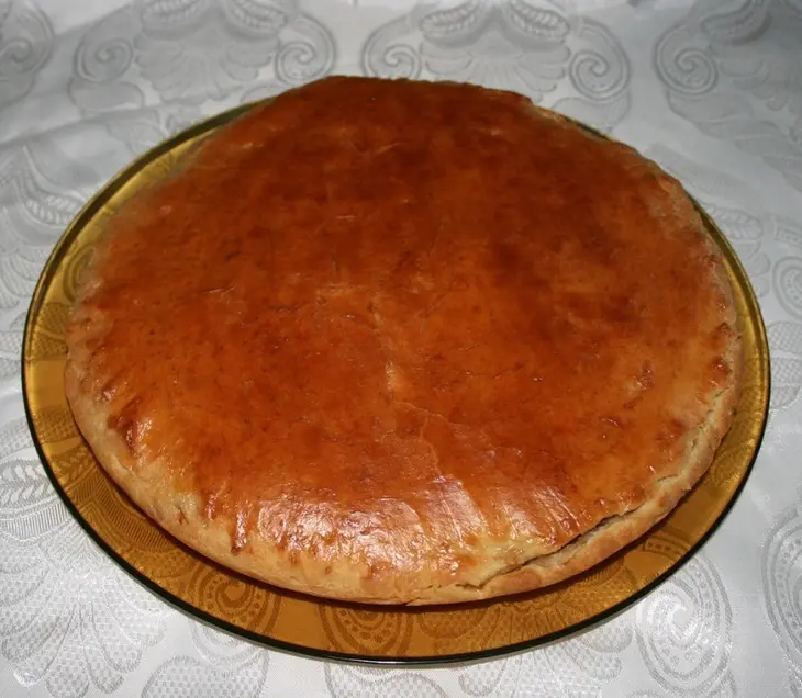Пирог с тушеной капустой: шаг 5