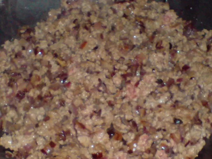 Ватрушки из творожного теста с мясом: шаг 3