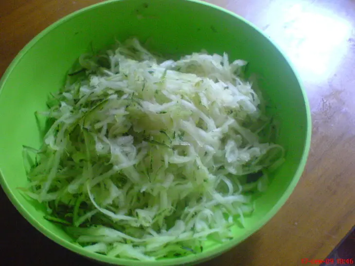 Несладкий кабачковый пирог: шаг 1