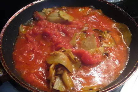 Постный борщ с зеленой стручковой фасолью, грибами и баклажанами: шаг 2