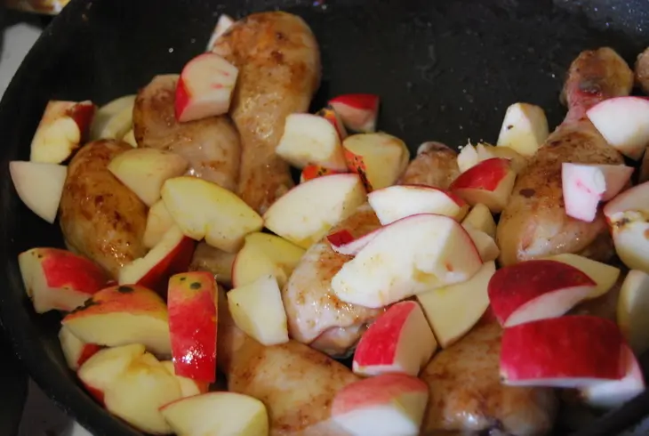 Курочка в яблочках: шаг 2