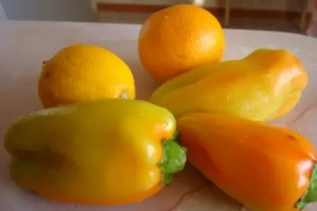 Сладкий перец маринованный с цитрусами: шаг 1