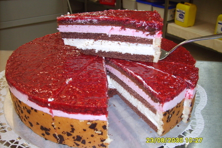 Торт,,красная шапочка´´: шаг 2