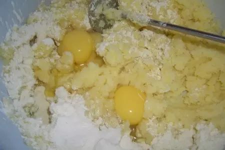 Картофельные зразы с мясо-грибной начинкой: шаг 7