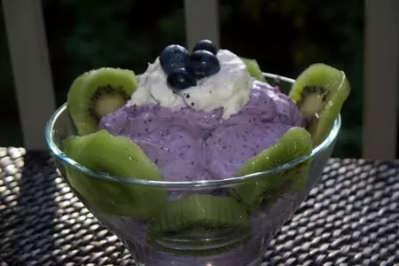 Десерт  из  творога  полезно  вкусный  завтрак  за  5 минут !!!: шаг 2