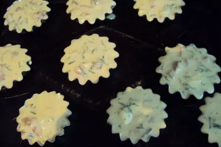 Кексы с копченой рыбой и фетой (cake au poisson fumé et à la feta): шаг 1