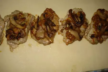 Мясо в слоеном тесте: шаг 4
