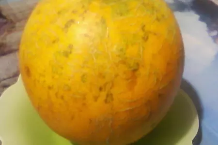 Куриные бёдра в дыне: шаг 2