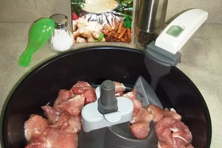 Мясо по-мадагаскарски, приготовленное в призовой фритюрнице tefal~actifry.: шаг 1