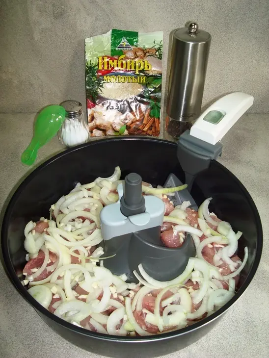 Мясо по-мадагаскарски, приготовленное в призовой фритюрнице tefal~actifry.: шаг 2