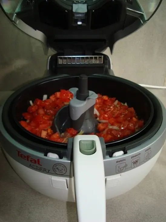 Мясо по-мадагаскарски, приготовленное в призовой фритюрнице tefal~actifry.: шаг 4