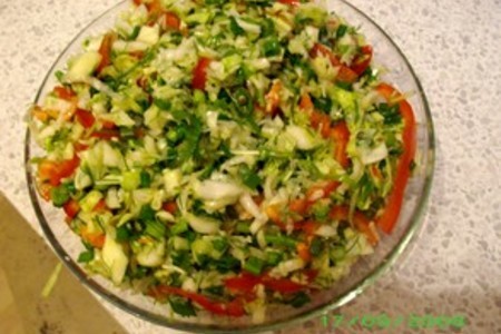 Салат витаминный с капустой (мой вариант): шаг 8