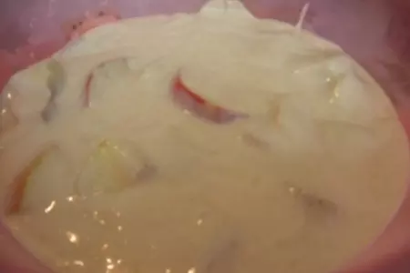 Оладушки с яблоками: шаг 2