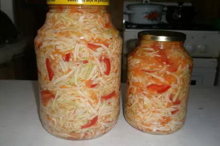 Капустный салат на зиму: шаг 7
