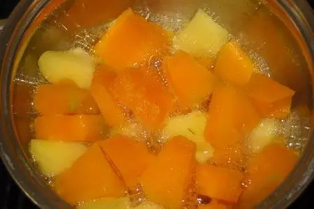 Кукурузная каша тыквенно-яблочная: шаг 2