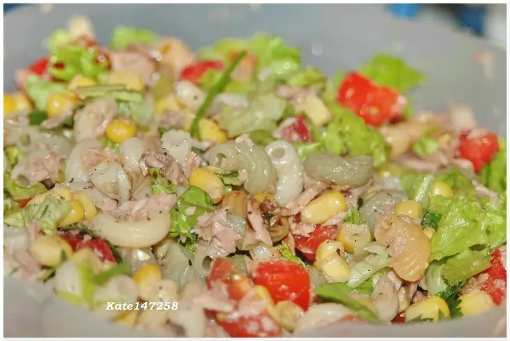 Салат с тунцом и макаронами: шаг 5