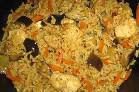 "плов" с баклажанами и куриной грудкой.: шаг 2