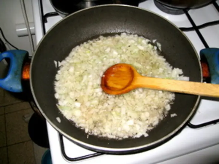 Баклажаны фаршированные овощами: шаг 2