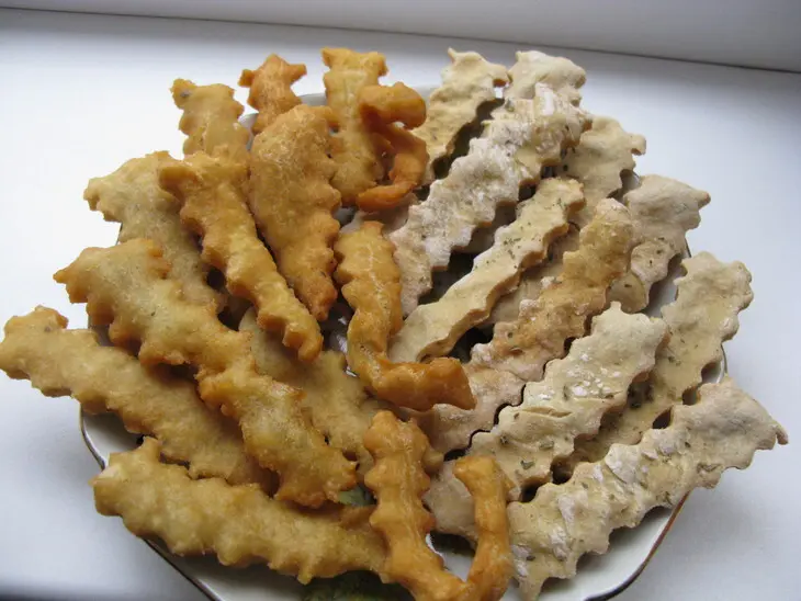 Палочки из сырого картофеля, жареные и печёные: шаг 9