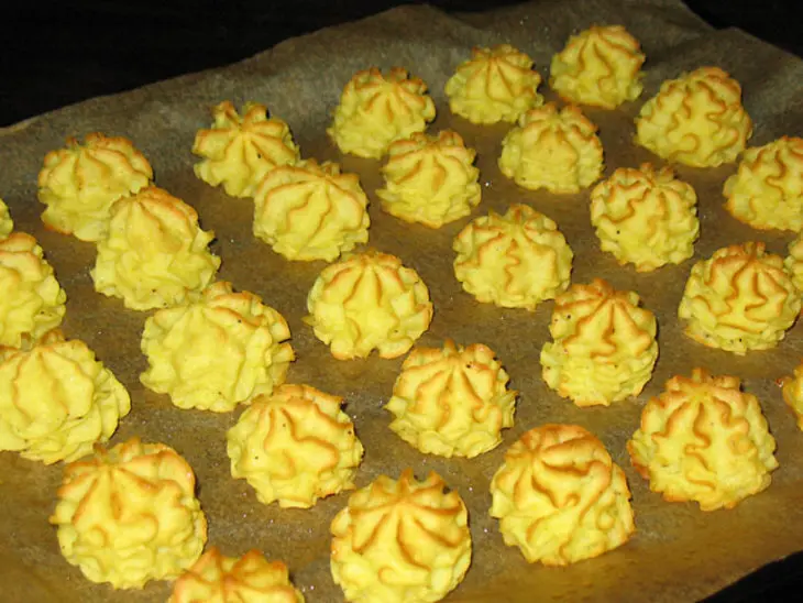 Картофельный гарнир "герцогиня" (patate "duchesse"): шаг 2