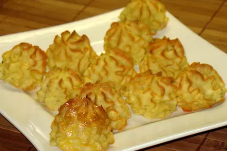 Картофельный гарнир "герцогиня" (patate "duchesse"): шаг 3