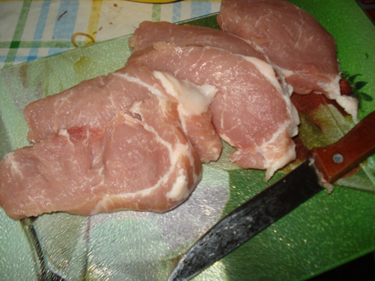 Свинина, маринованная в соевом соусе: шаг 1