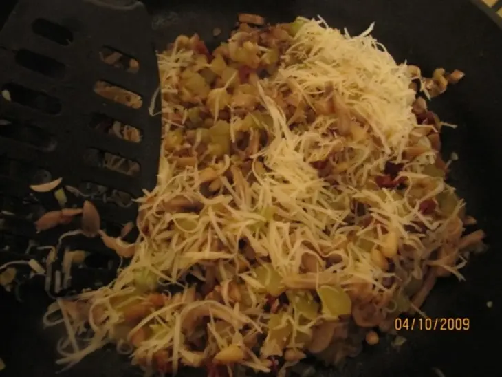 Каннеллони с цуккини, грибами и кедровыми орешками: шаг 3